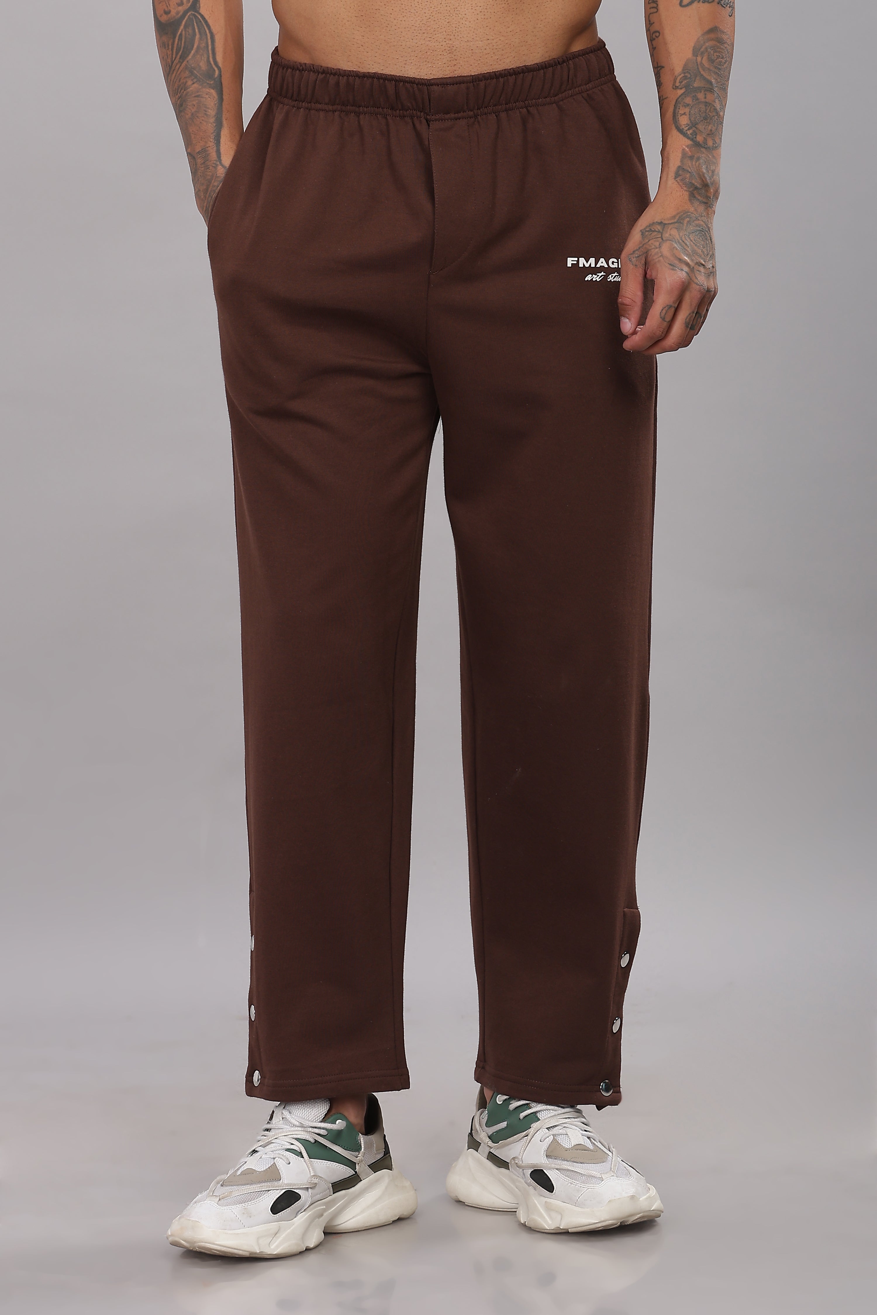 Triple Snap Sweatpants - Brown